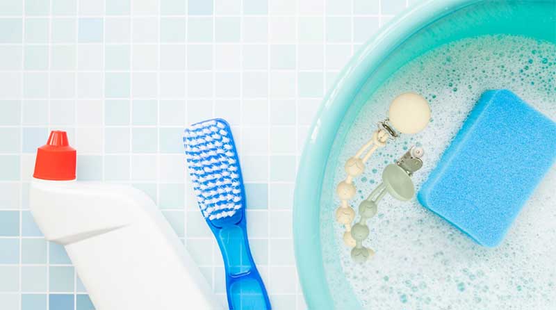 How-To-Clean-Silicone-Pacifier-Clip-2.jpg