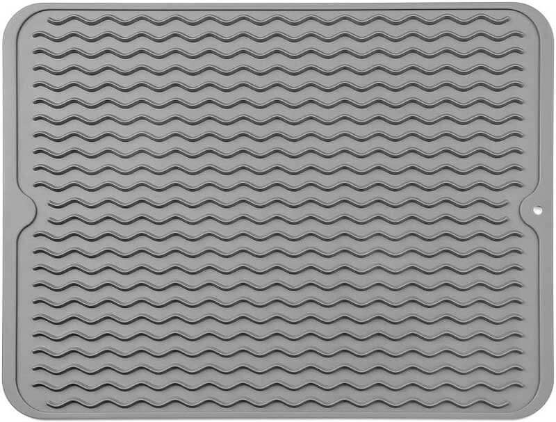 What-to-Look-for-in-a-Silicone-Draining-Mat-1.jpg