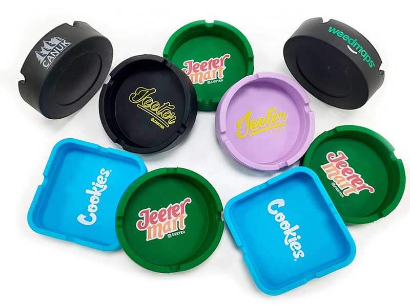 What-are-the-advantages-of-silicone-ashtrays-compared-with-glass-ashtrays.jpg