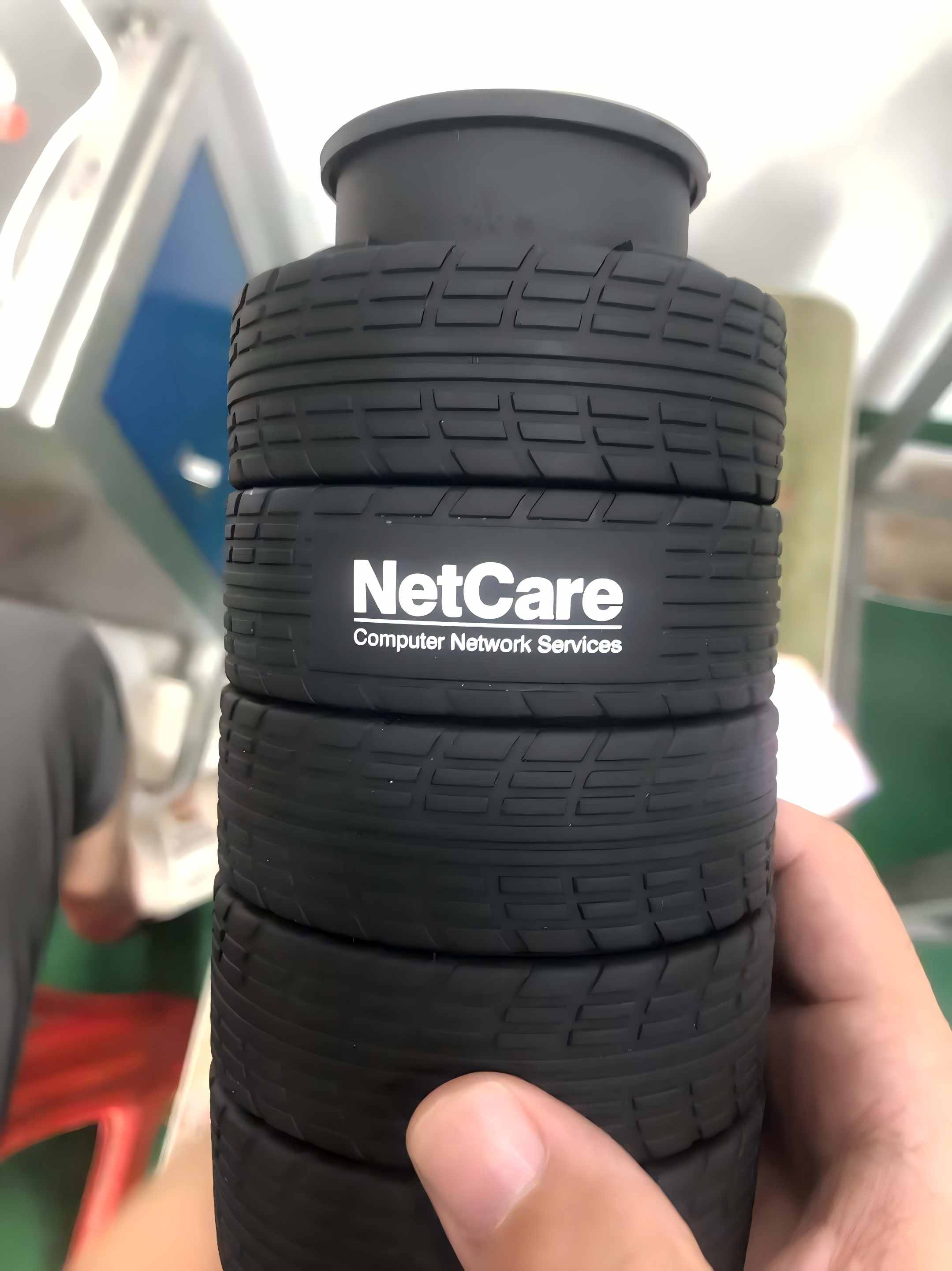 Custom Silicone Water Bottles for Trade Shows