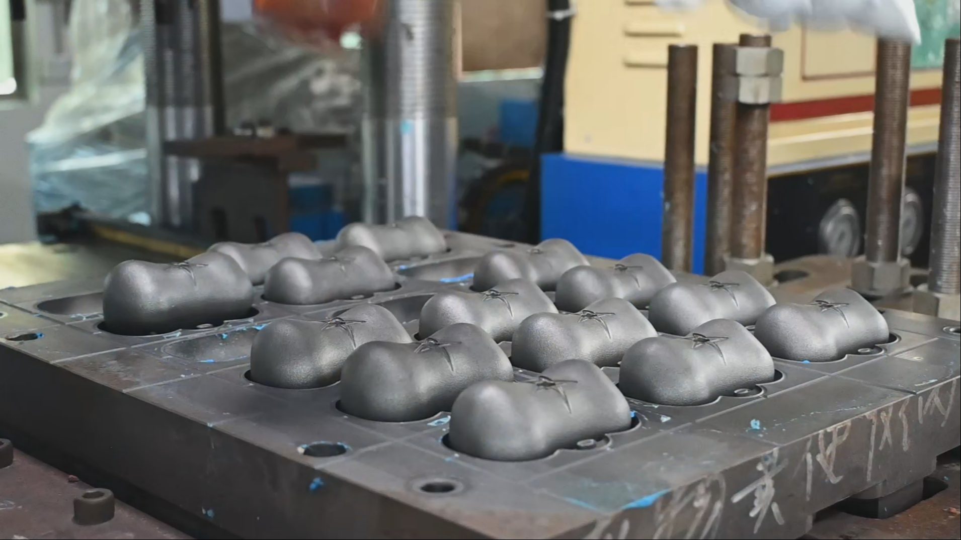  Custom Silicone Dog Poop Bag Holder OEM | Mitour Silicone