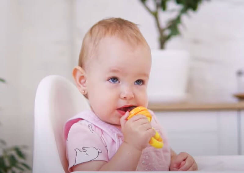 Benefits-of-Silicone-Feeders-for-6-Month-Olds.jpg